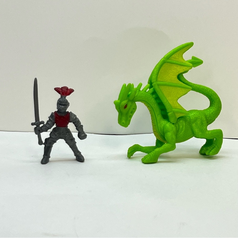 greenbrier games dragon and knight lime green action figures 2 inch